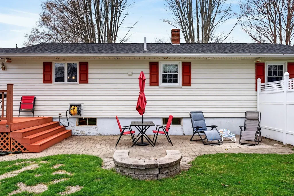 6 Colonial Drive Saco ME 04072