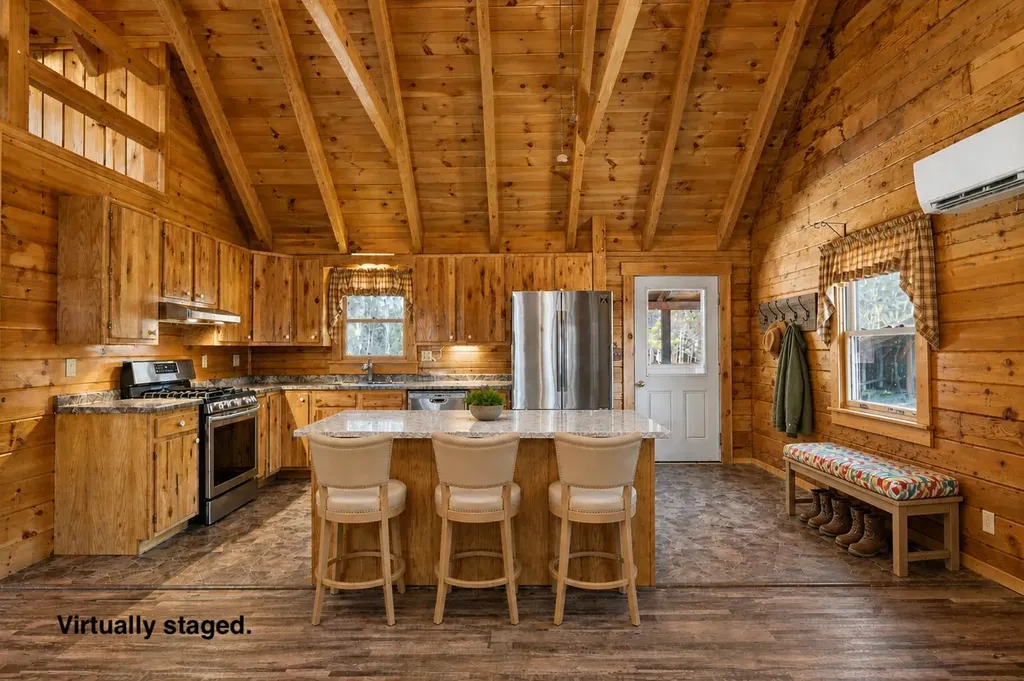 33 Lawrence Road Dresden ME 04342