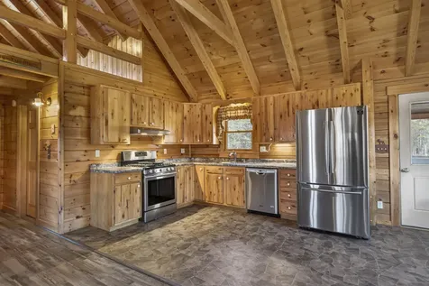 33 Lawrence Road Dresden ME 04342
