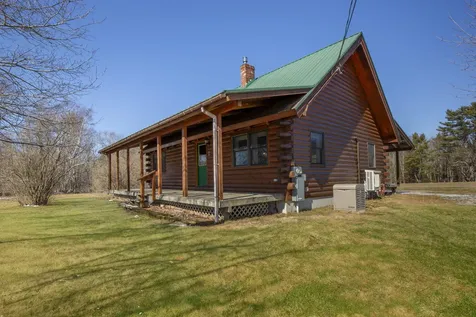 33 Lawrence Road Dresden ME 04342