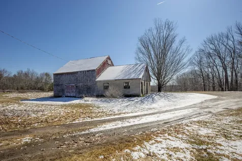 33 Lawrence Road Dresden ME 04342