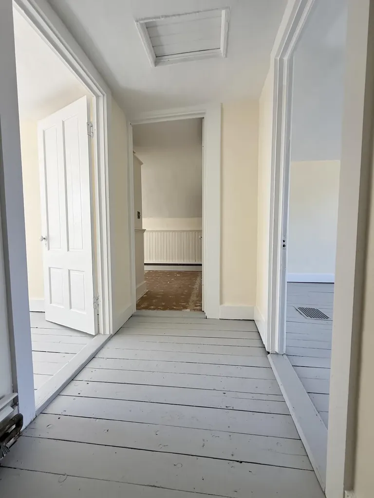 111 E Main Street Vinalhaven ME 04863