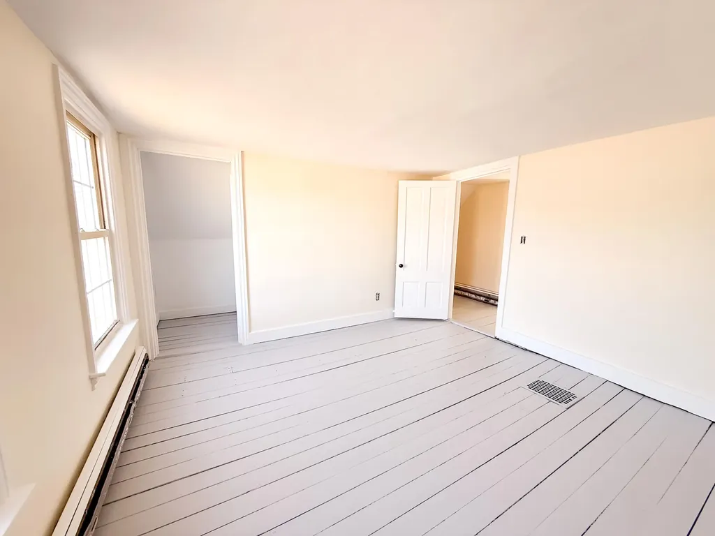 111 E Main Street Vinalhaven ME 04863