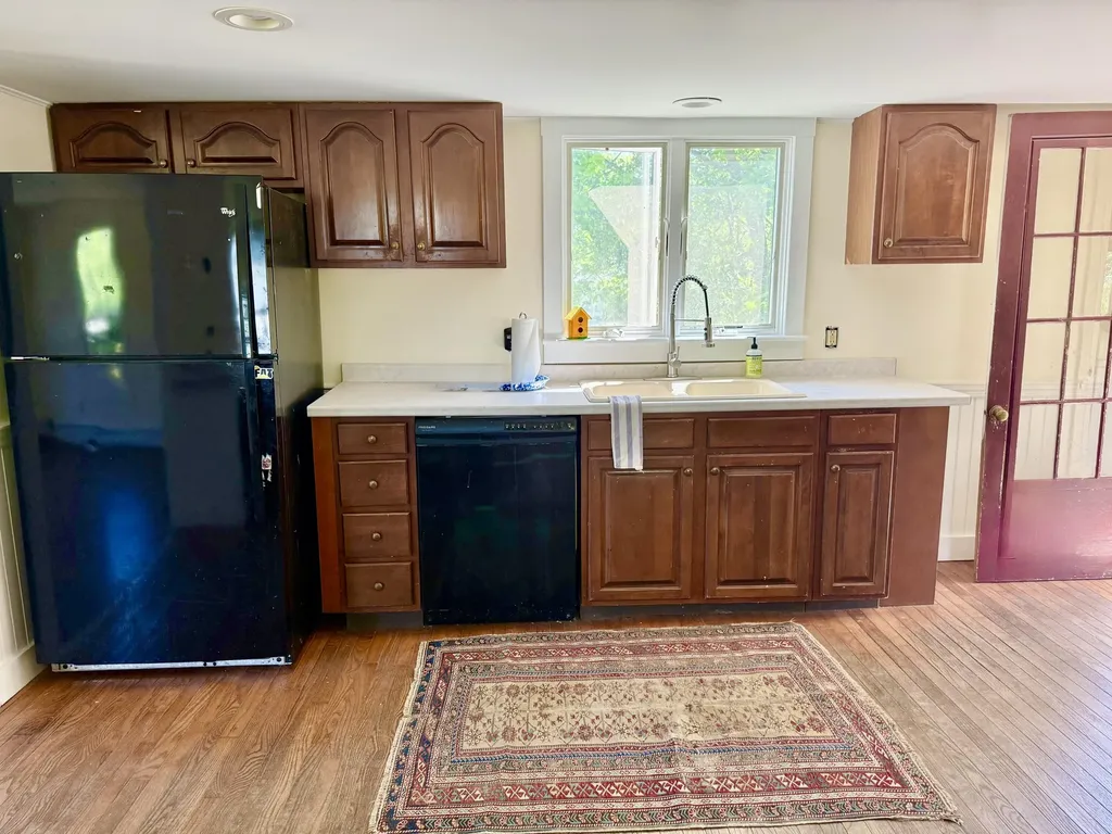 111 E Main Street Vinalhaven ME 04863