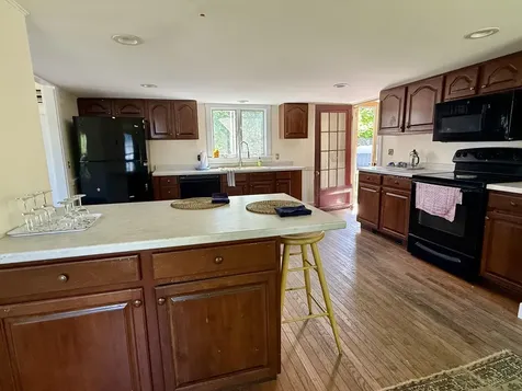 111 E Main Street Vinalhaven ME 04863
