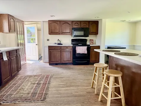 111 E Main Street Vinalhaven ME 04863