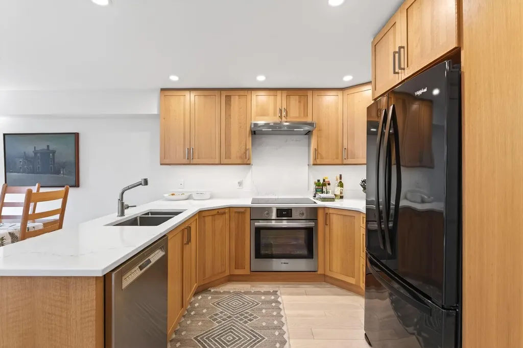 27 E Beach Road Casco ME 04015