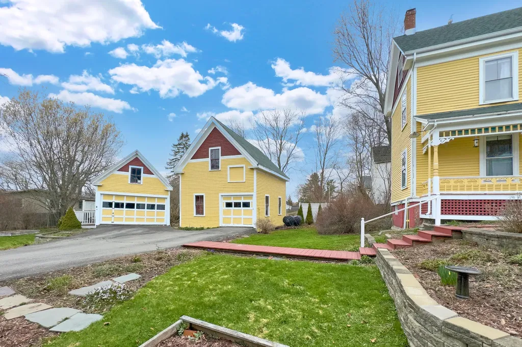 92 N Main Street Rockland ME 04841