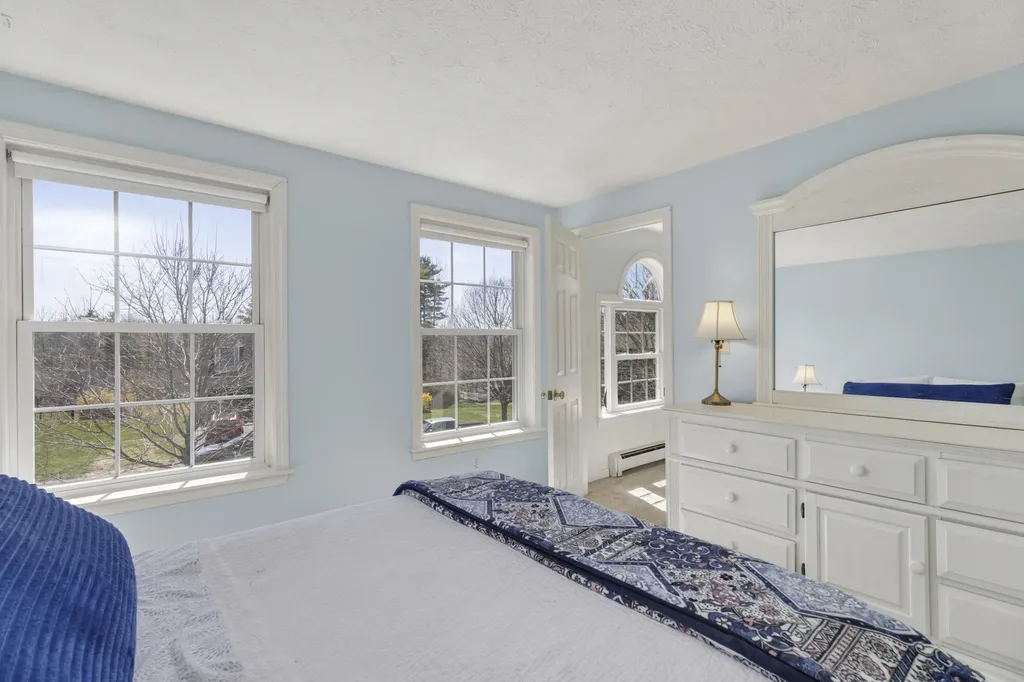 86 Gateway Commons Drive Gorham ME 04038