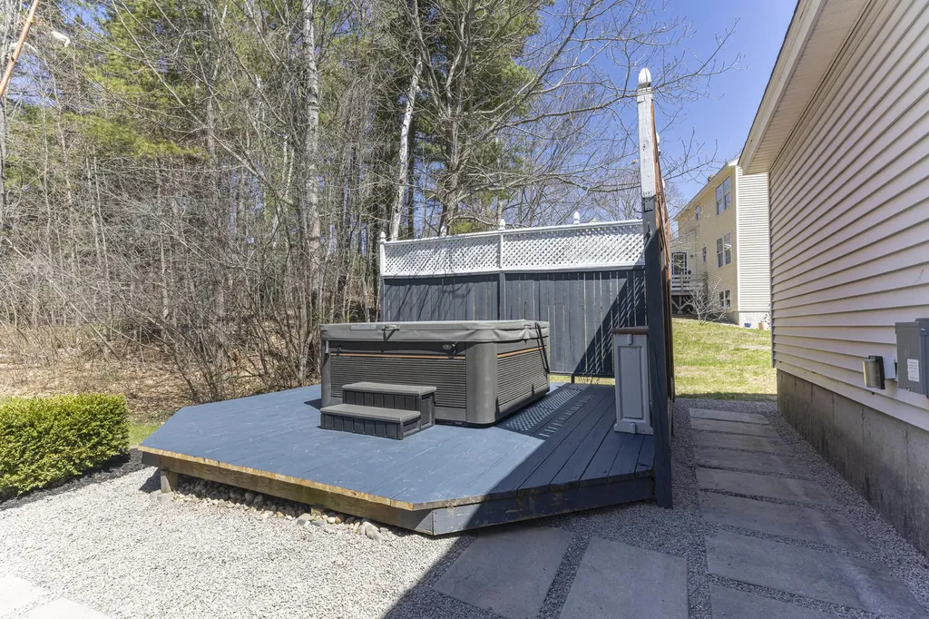 86 Gateway Commons Drive Gorham ME 04038