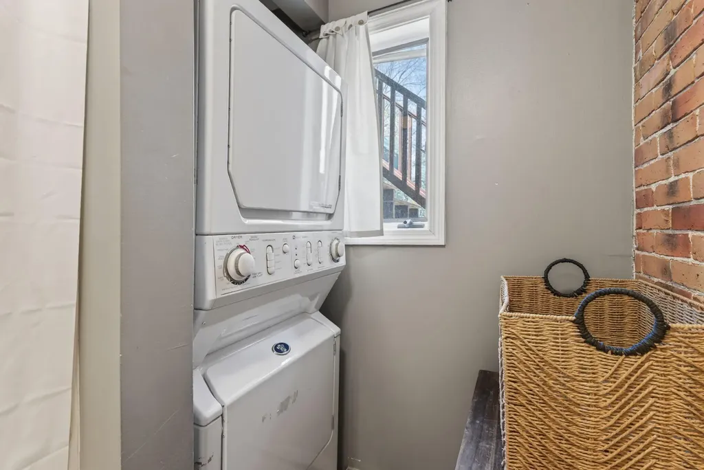 289 Spring Street Portland ME 04102