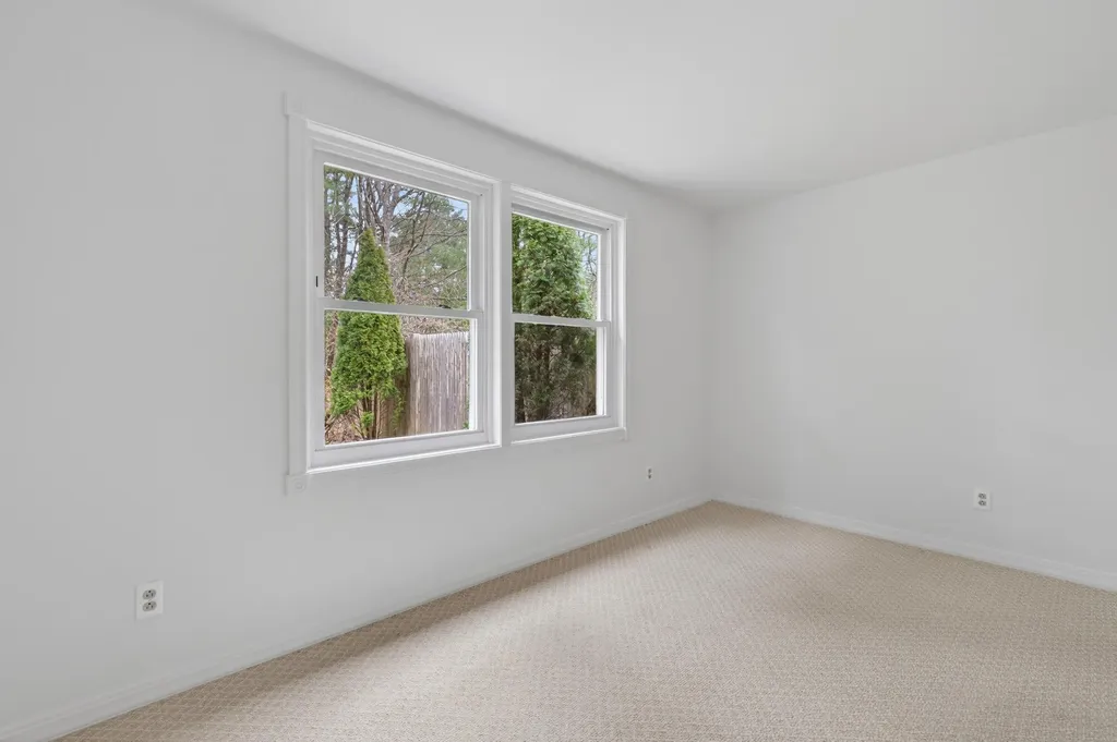 12 Willow Grove Brunswick ME 04011