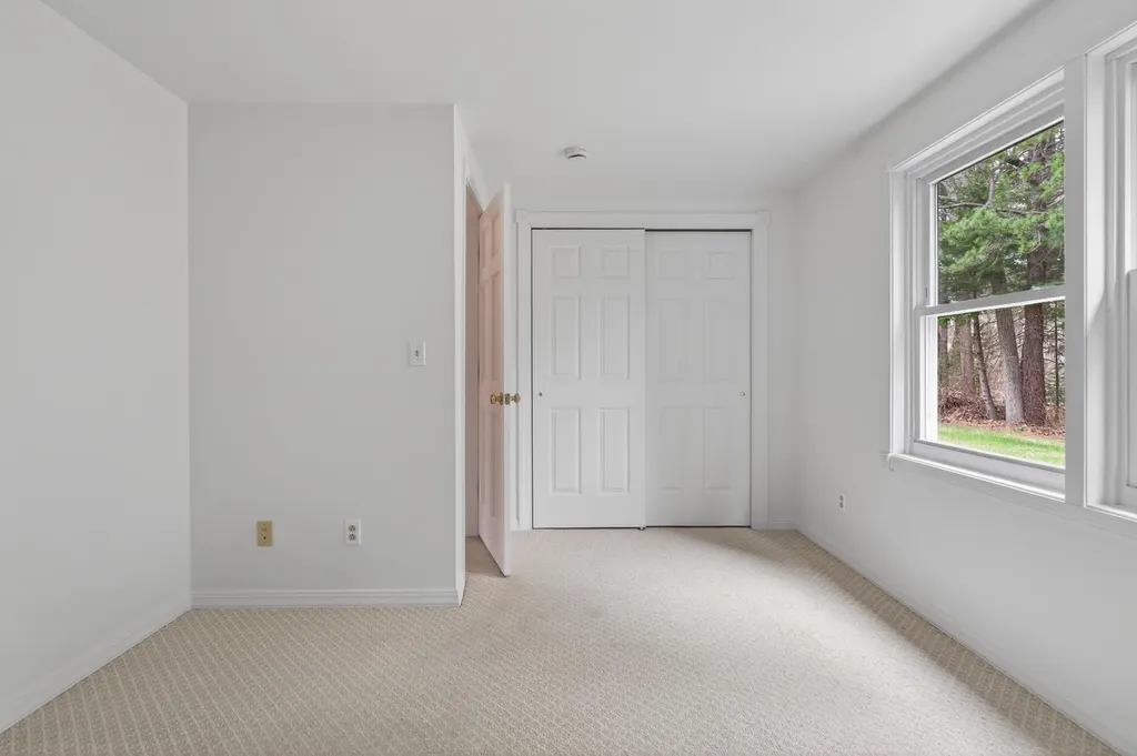 12 Willow Grove Brunswick ME 04011