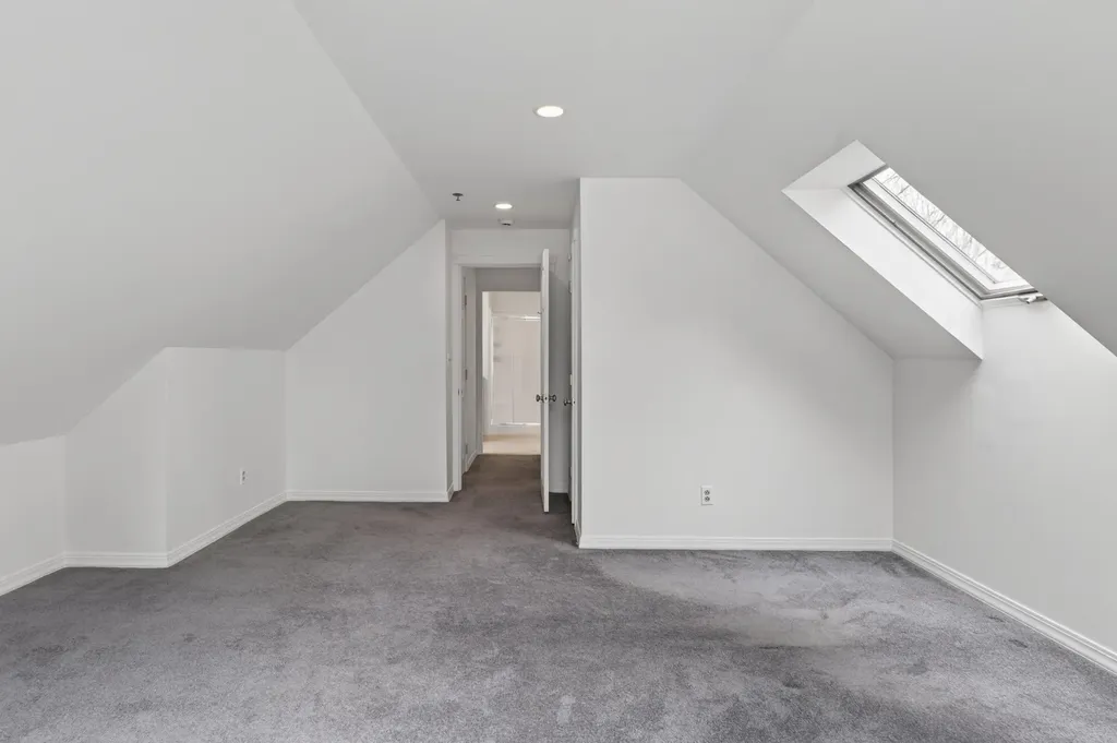 12 Willow Grove Brunswick ME 04011