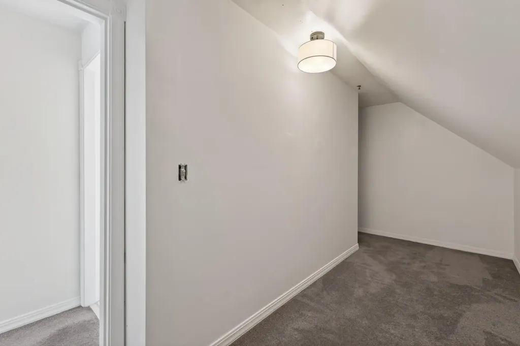 12 Willow Grove Brunswick ME 04011