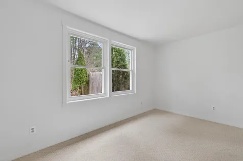 12 Willow Grove Brunswick ME 04011
