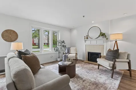 12 Willow Grove Brunswick ME 04011