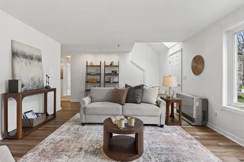 12 Willow Grove Brunswick ME 04011