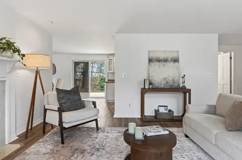 12 Willow Grove Brunswick ME 04011