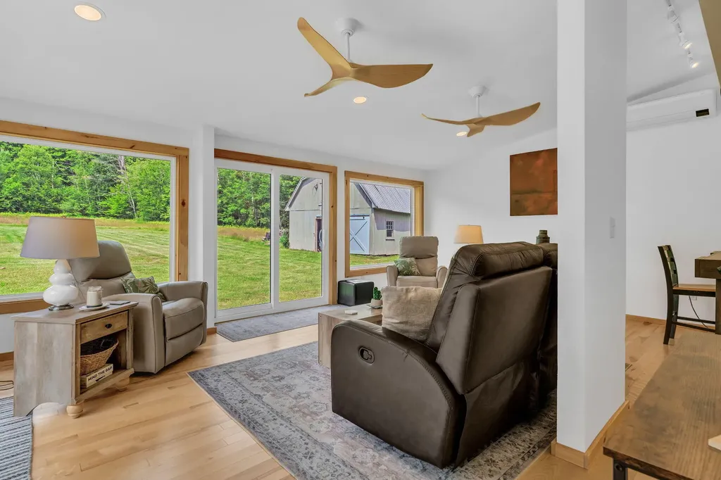 402 Town Farm Road Farmington ME 04938