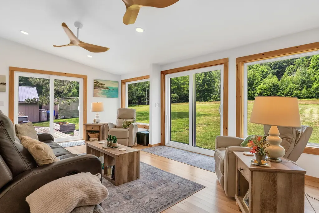 402 Town Farm Road Farmington ME 04938