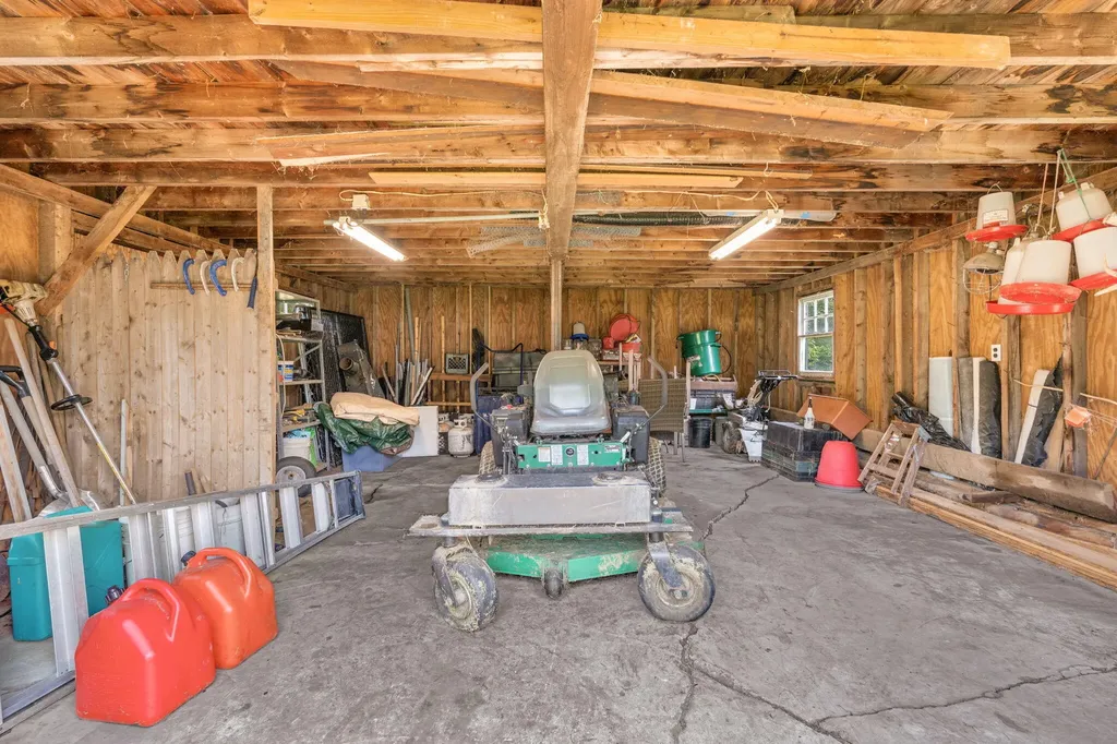 402 Town Farm Road Farmington ME 04938