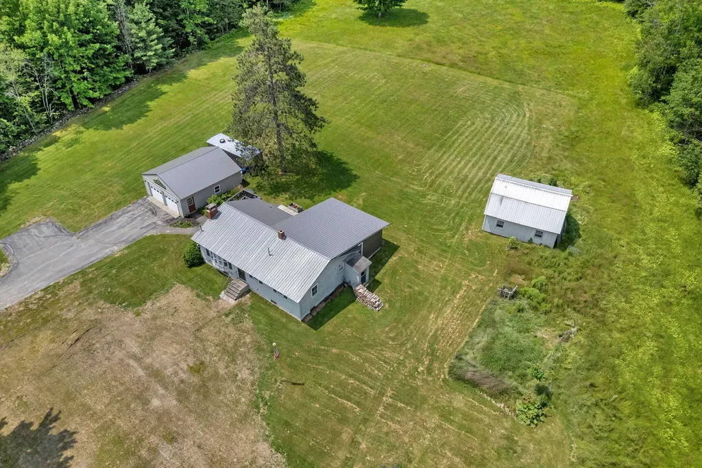 402 Town Farm Road Farmington ME 04938