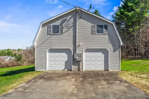 991 Oakland Road Belgrade ME 04917