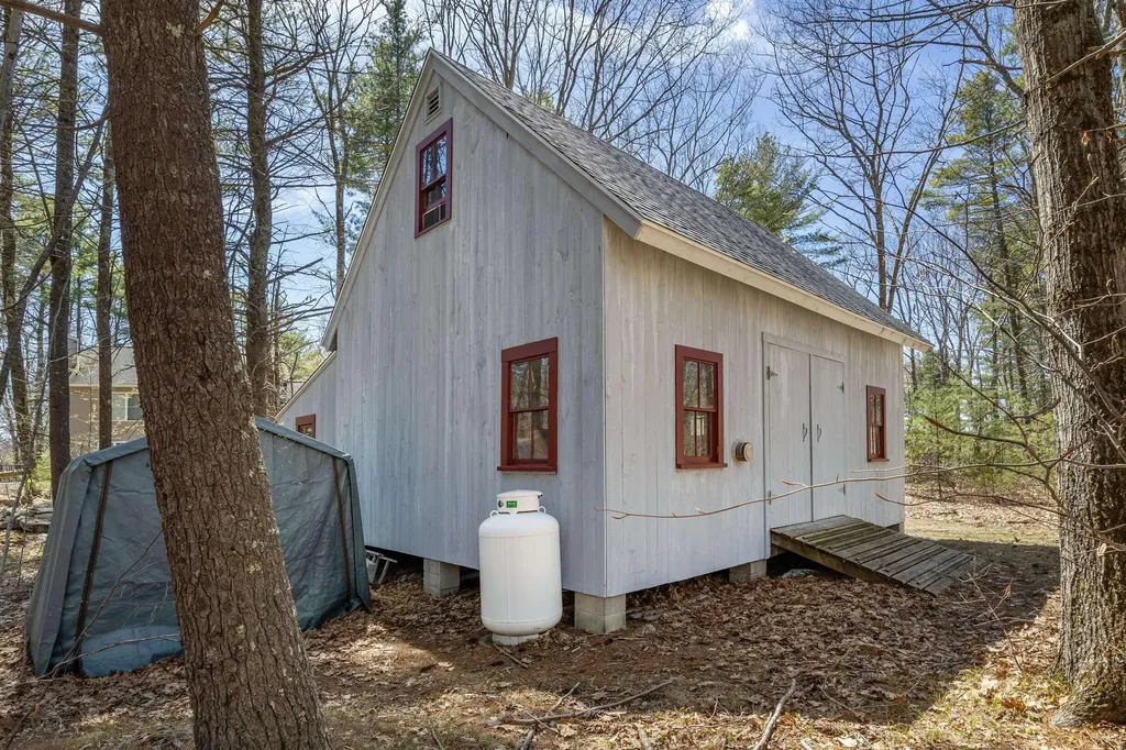 101 Hooper Shores Road York ME 03909