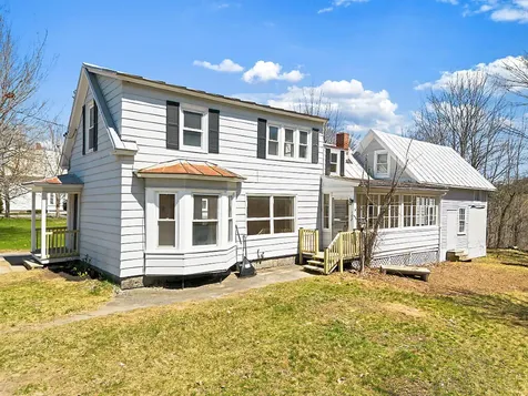 102 Main Street Skowhegan ME 04976