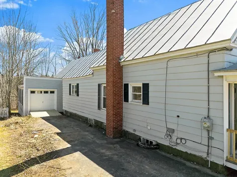 102 Main Street Skowhegan ME 04976