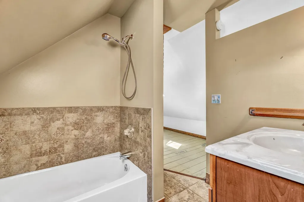 113 Wyman Road Auburn ME 04210