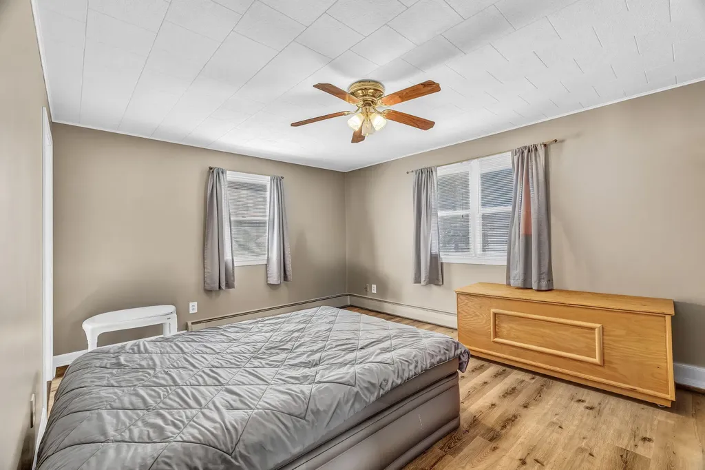 272 Enfield Road Lincoln ME 04457