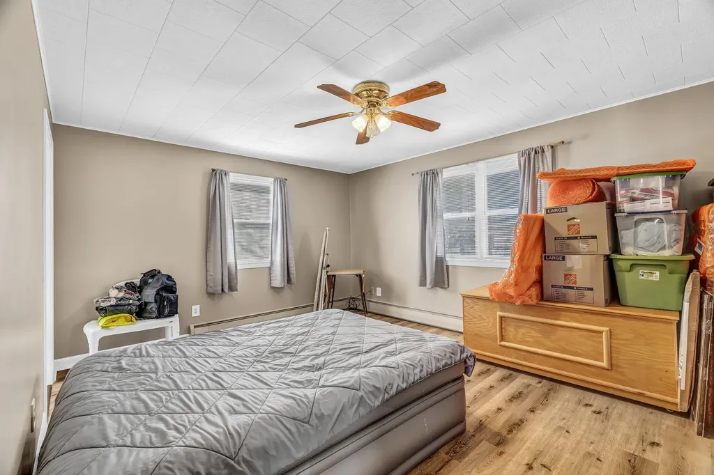 272 Enfield Road Lincoln ME 04457