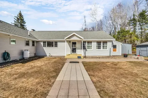 272 Enfield Road Lincoln ME 04457