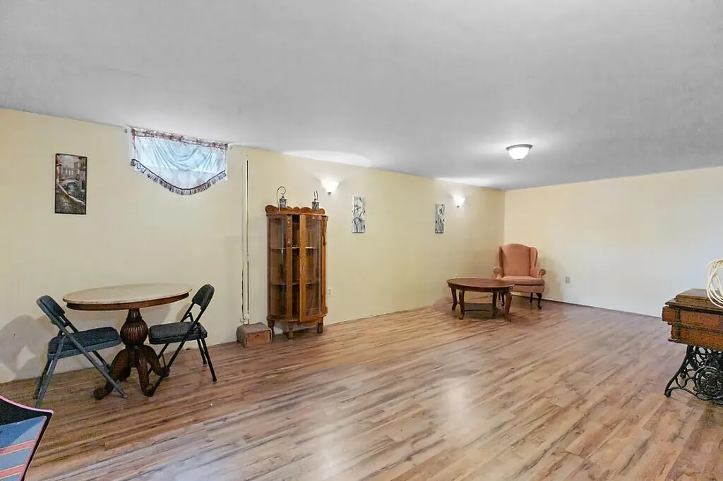 116 New County Road Rockland ME 04841