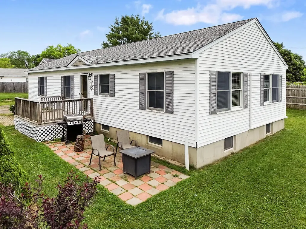 116 New County Road Rockland ME 04841