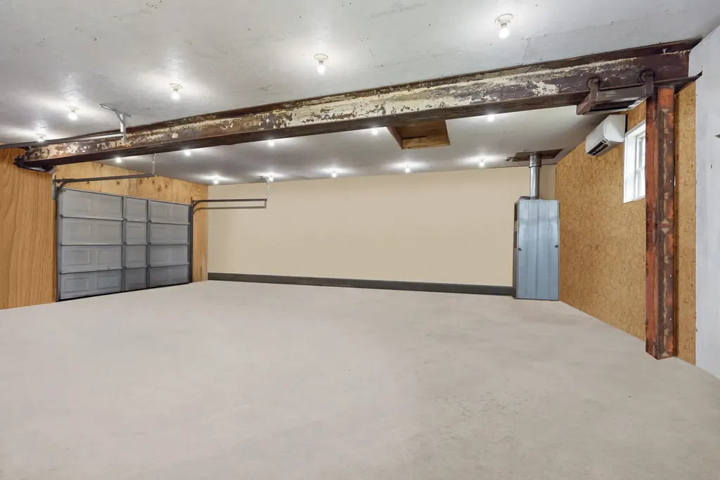 116 New County Road Rockland ME 04841