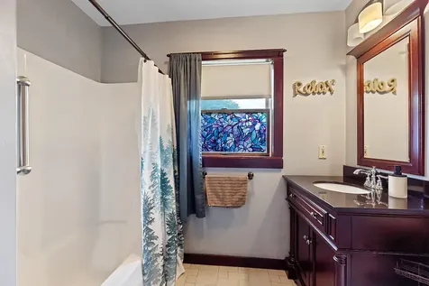 116 New County Road Rockland ME 04841