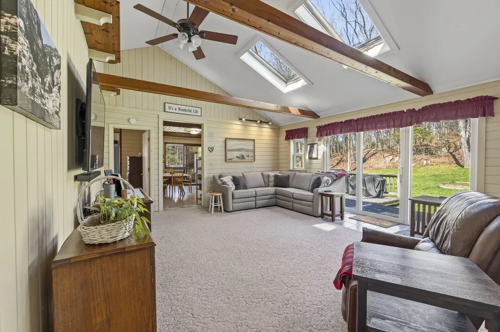 186 Clay Hill Road York ME 03902