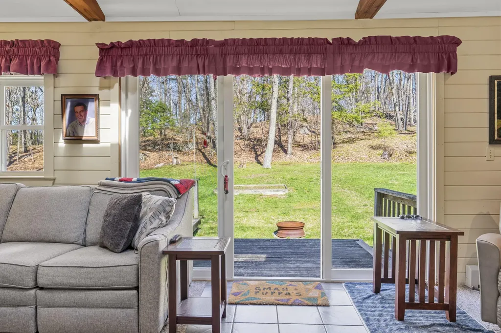 186 Clay Hill Road York ME 03902