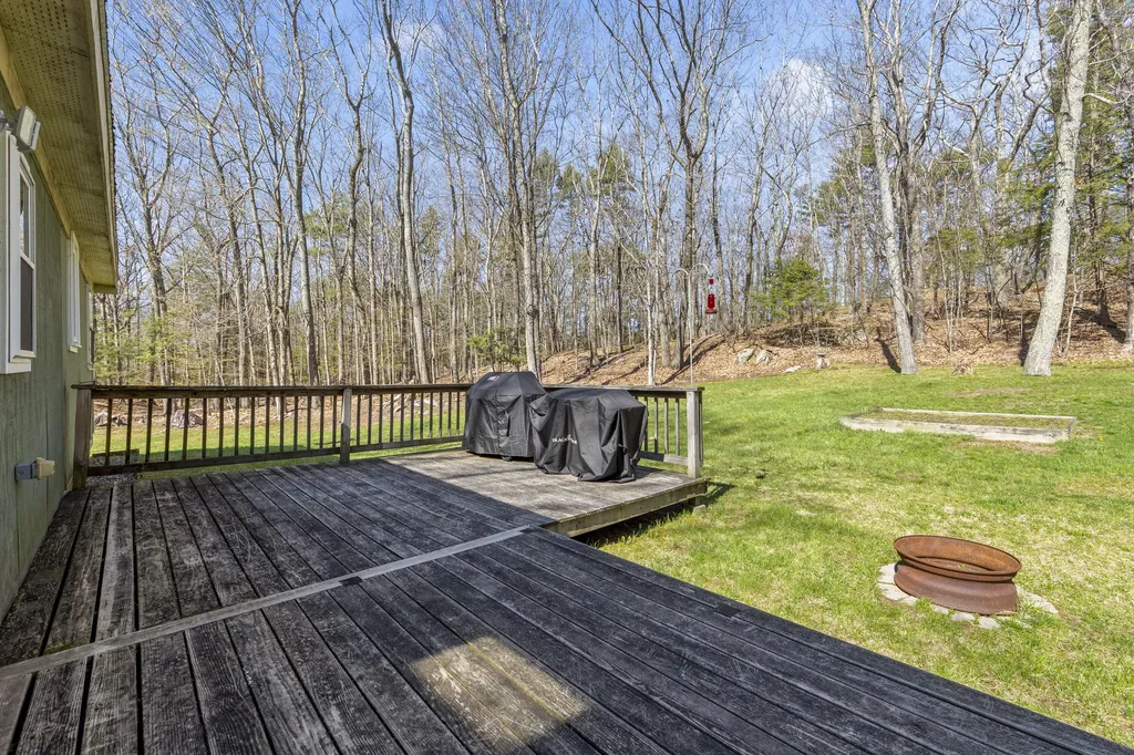 186 Clay Hill Road York ME 03902