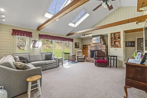 186 Clay Hill Road York ME 03902