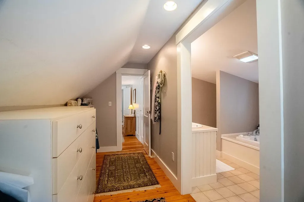 350 York Street York ME 03909