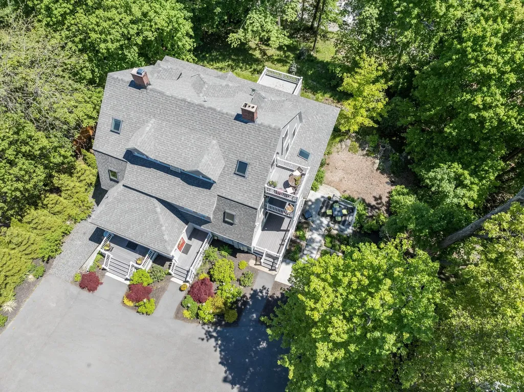 21 Fernald Avenue York ME 03909