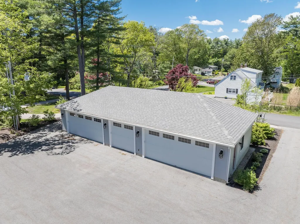 21 Fernald Avenue York ME 03909