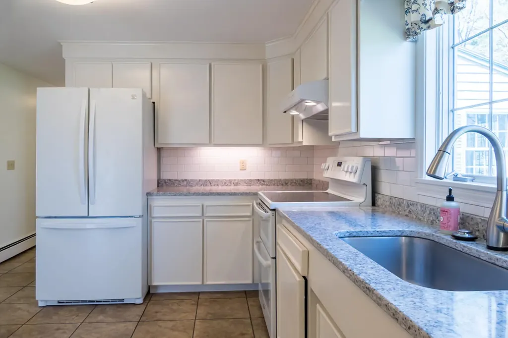 7 Fayview Lane North Yarmouth ME 04097