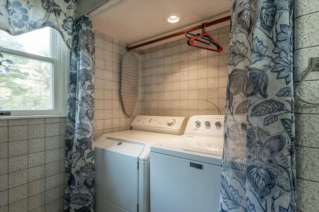 71 Woodland Avenue Warren ME 04864