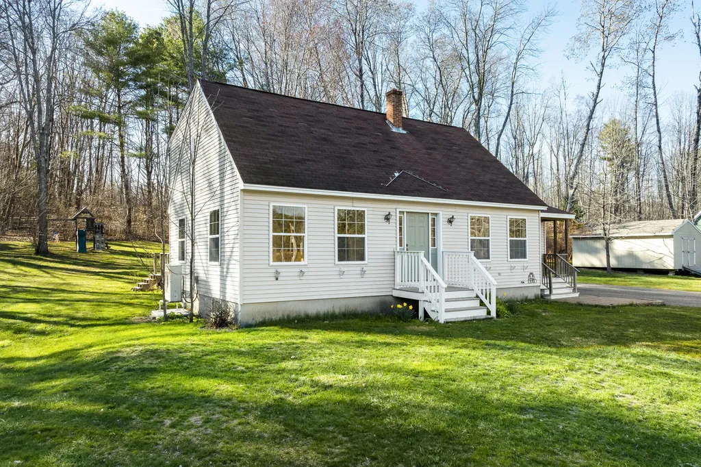 23 Compass Rose Road Brunswick ME 04011