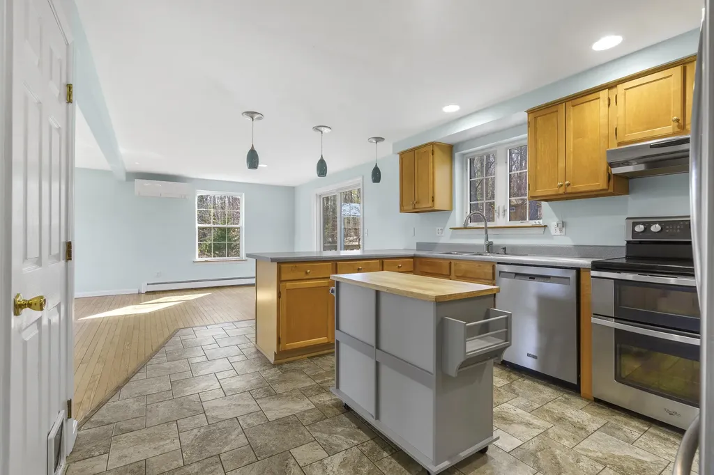 23 Compass Rose Road Brunswick ME 04011